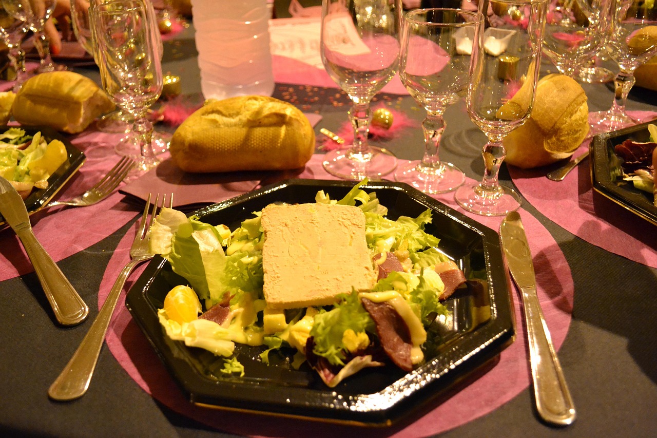 探秘花都网红酒店，美食与美景的双重盛宴