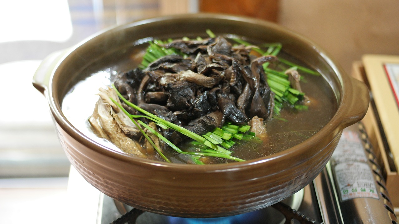 余姚拍照打卡美食全攻略，探寻江南古韵与舌尖美味
