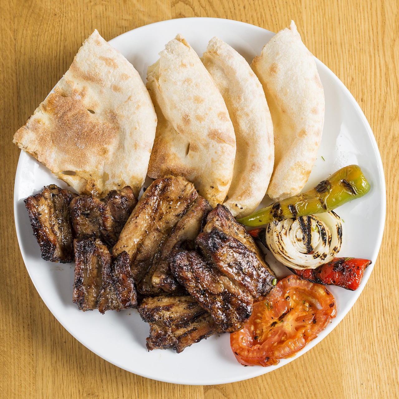 探索东站附近的美食地图，一份详尽的菜谱指南