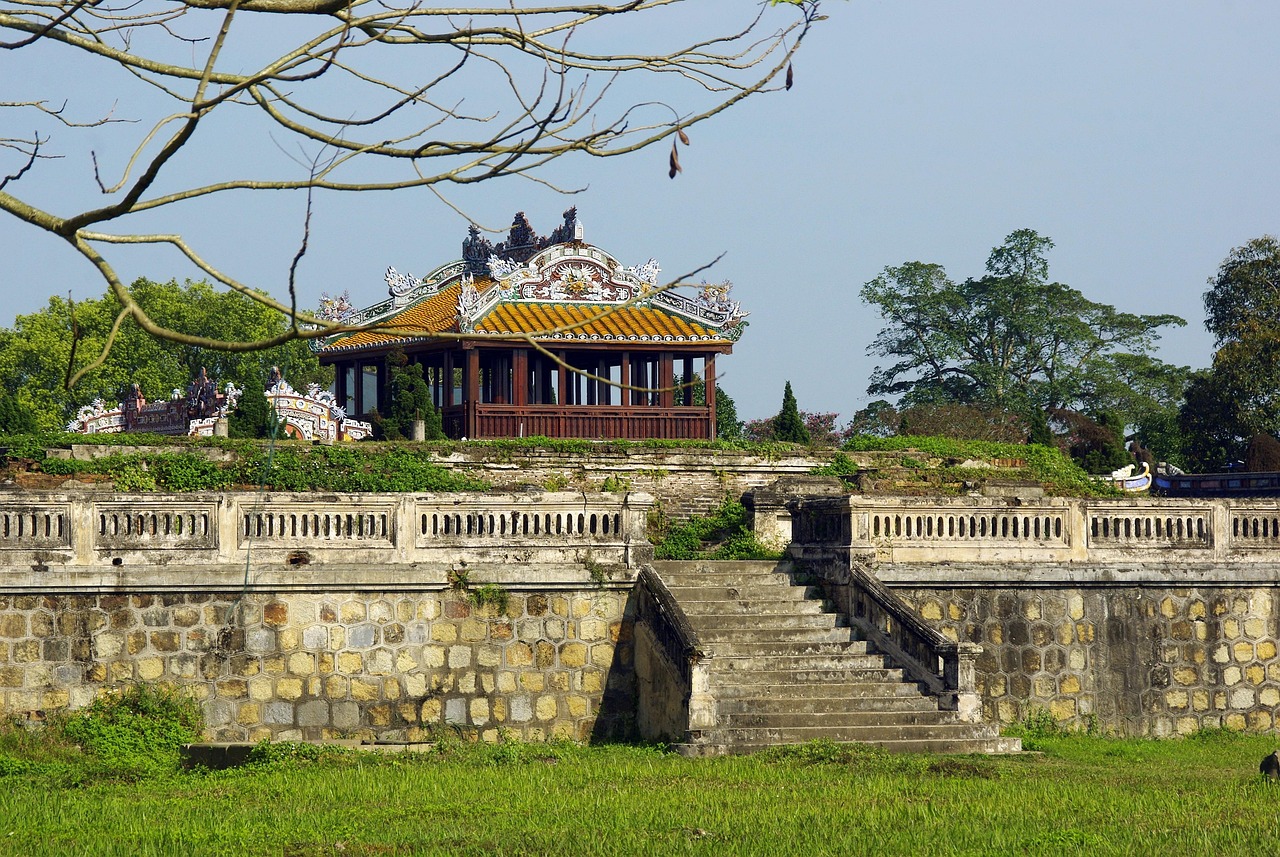江苏美食旅游攻略，品味江南水乡的独特风味