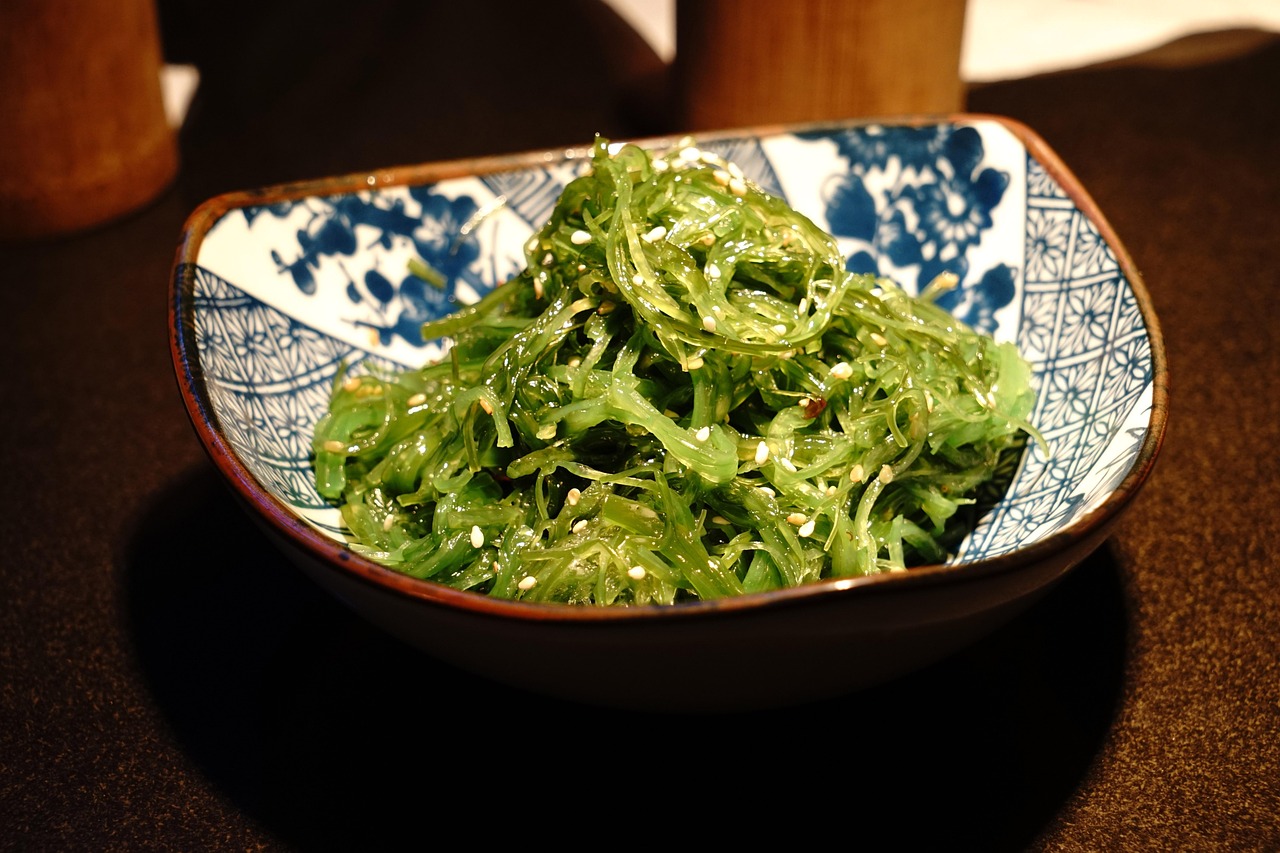 探索凉菜店的小吃美食，味蕾的清凉之旅